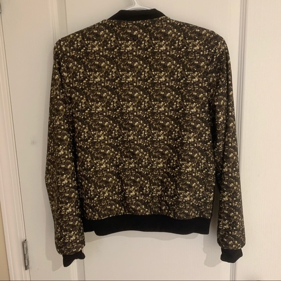 Lululemon bomber jacket (Reversible) - Picture 6 of 6